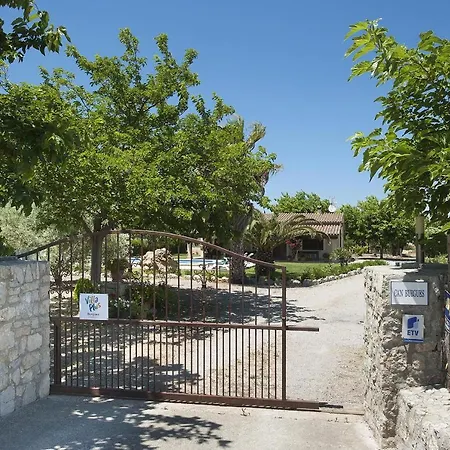Burgues Villa